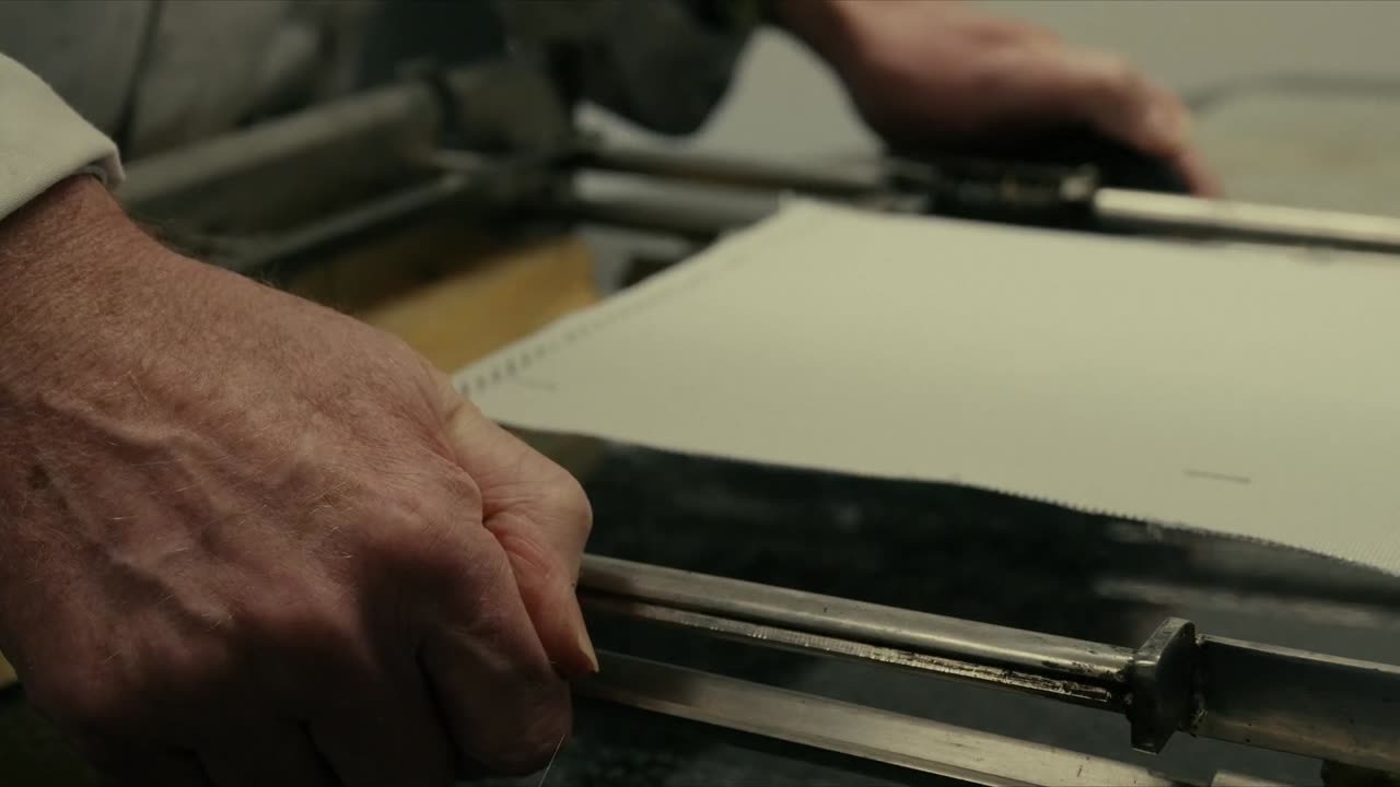 Delcotex — Nahaufnahme an der Textilmaschine